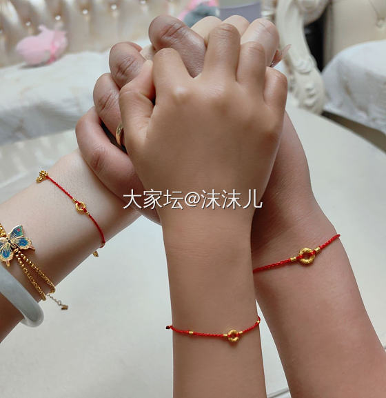 一家三口的红绳_首饰