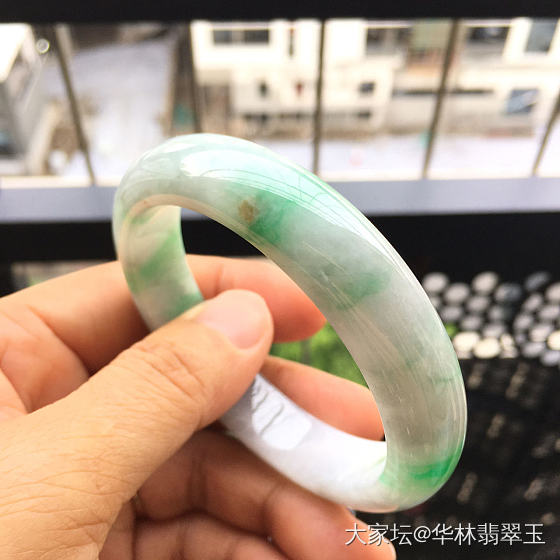 白底青阳绿正圈56MM_翡翠