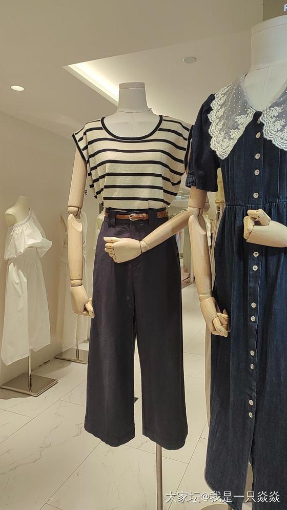 渐渐迷失在广州的衣服批发市场。_穿搭