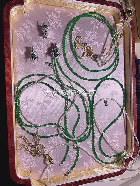 有没有姐妹一起团龙头扣龙头耳钉_彩色宝石钻石翡翠