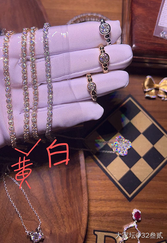 有没有姐妹一起团龙头扣龙头耳钉_彩色宝石钻石翡翠