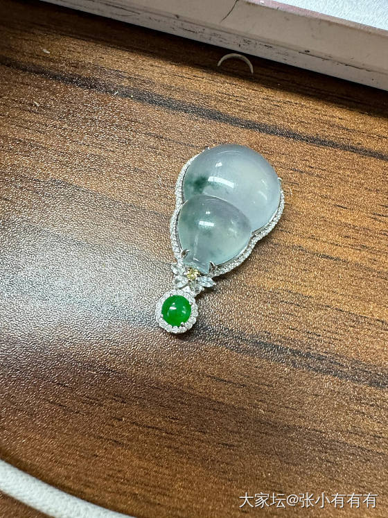 分享一个冰飘花翡翠豆子_翡翠