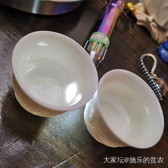 明中期，甜白反瓷龙凤呈祥贡春壶及茶杯_收藏