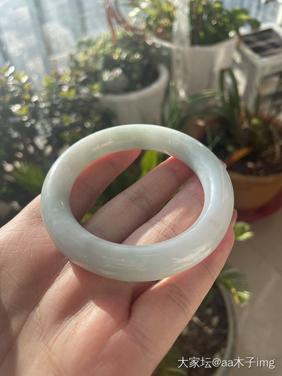 帮忙看看这手镯值不值得留_手镯翡翠