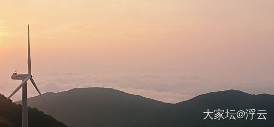 星期二那天一波人上山露营。

山上有几个营地，可租住各式帐篷露营房，也有民宿。双..._景色