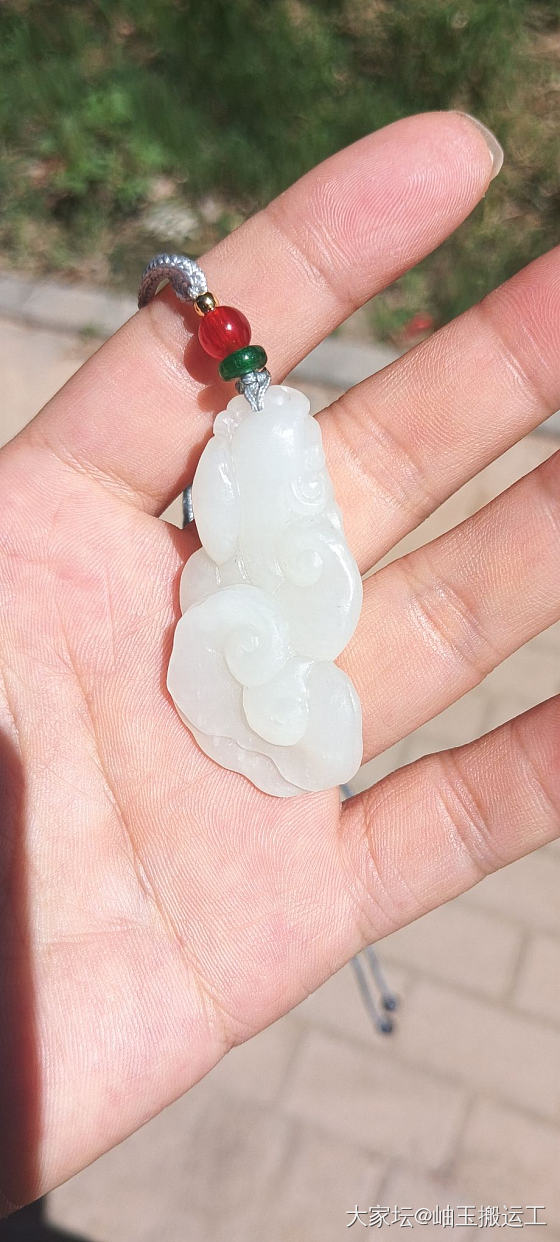 这和田玉值多少钱？打算便宜卖了_玉石