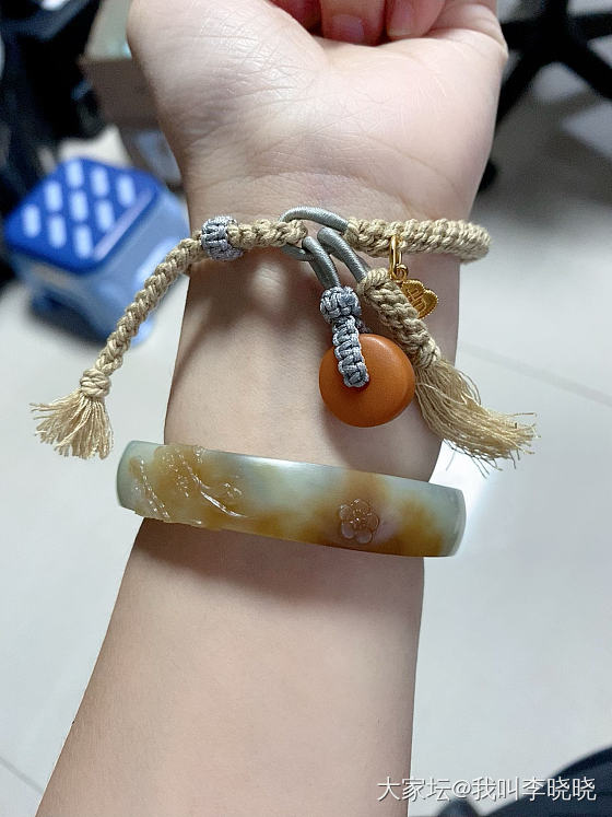 不仅是手饰，更是一种情感寄托_手镯和田玉