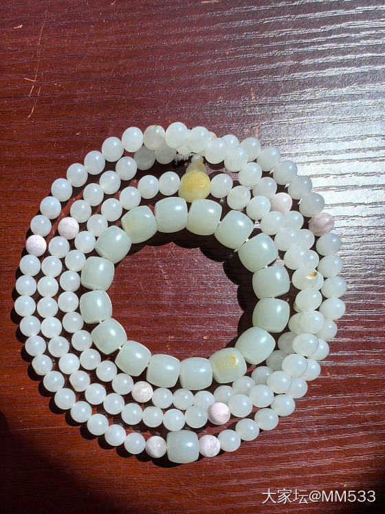 108加粉泌的效果_珠串和田玉