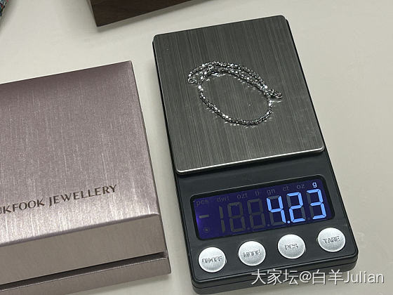 六福蹦迪珠到货_铂金