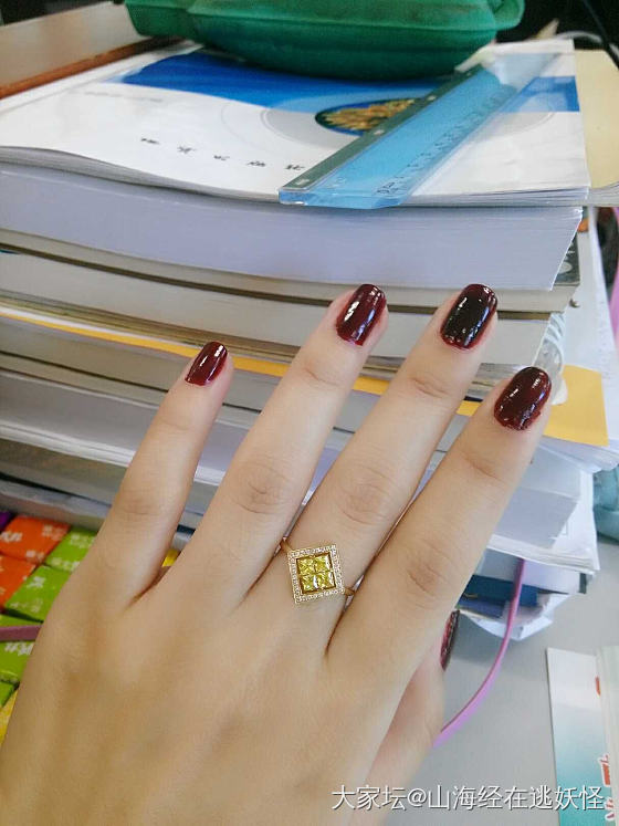 金丝雀黄是选黄蓝宝还是金绿宝石？_彩色宝石