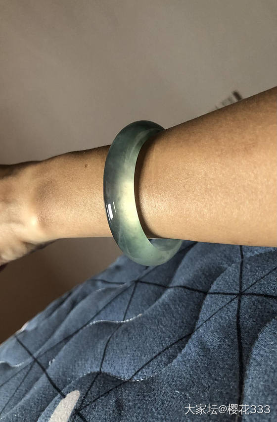 新欢与旧爱_手镯翡翠