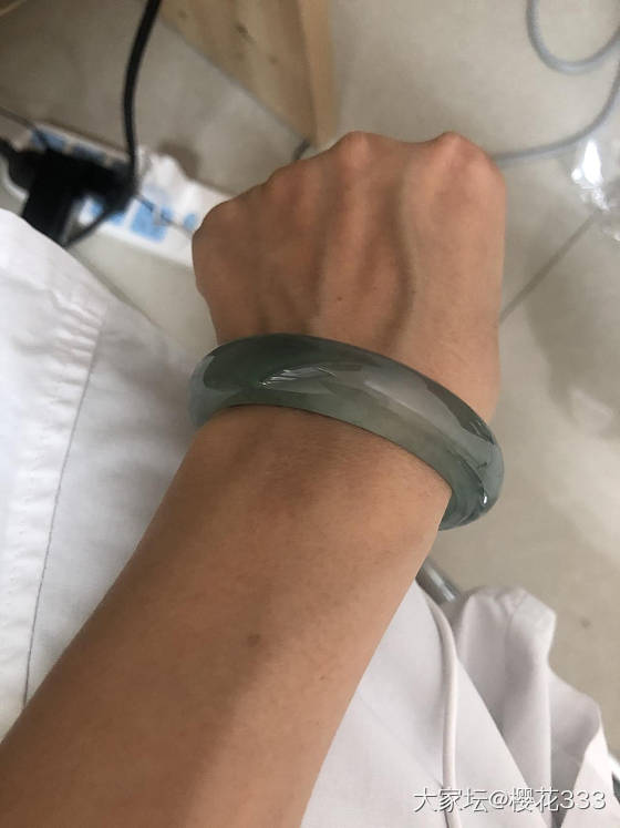 新欢与旧爱_手镯翡翠