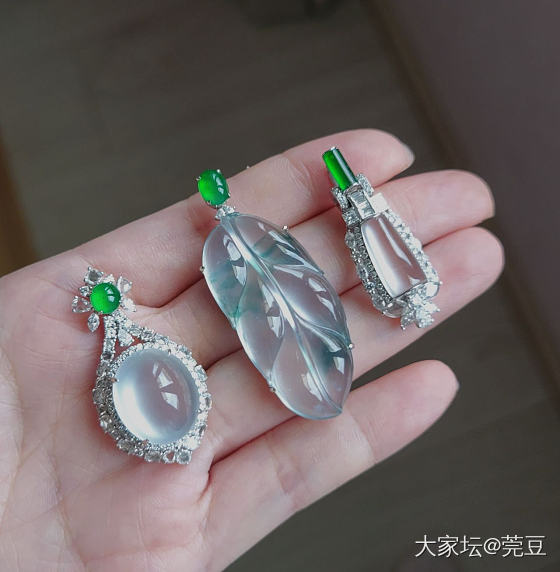 绿扣头翡翠_吊坠翡翠