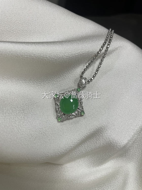 翡翠大绿蛋吊坠_吊坠翡翠