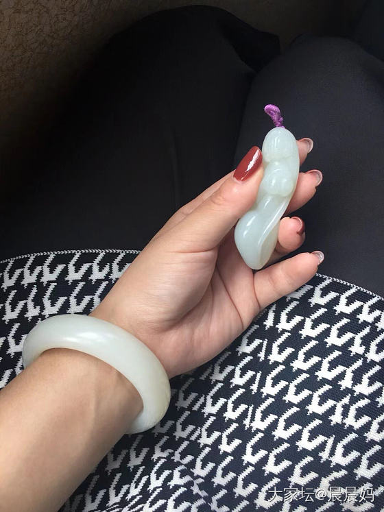 直播间那些奇奇怪怪的造型_玉石