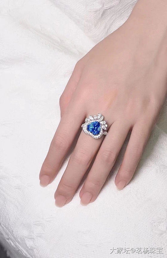 蓝宝石戒指💍～_首饰
