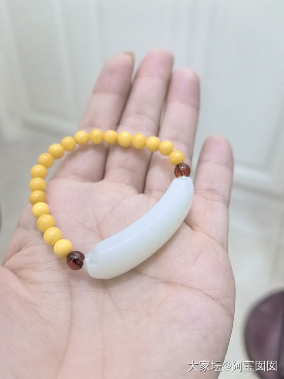 我好像戴手牌不好看啊_搭配和田玉