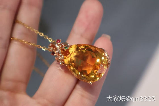 18k金镶嵌黄水晶吊坠，主石:29.5ct_金