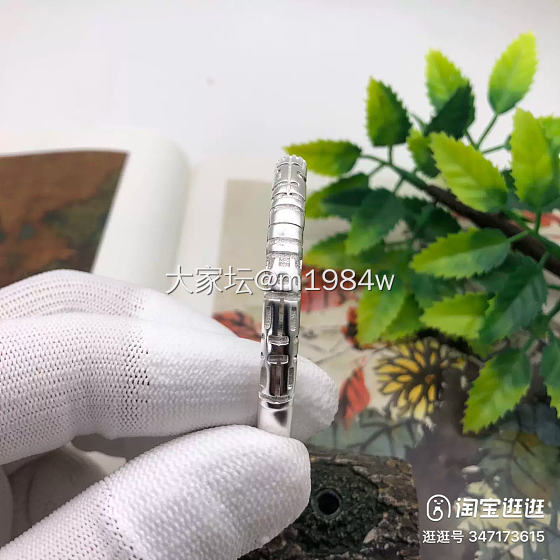 小珍家和呈祥足银的宋师傅谁家做的窄喜福银镯子更好一些呢？请教大家_手镯银