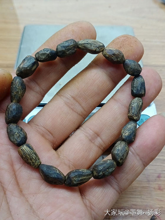 棋楠沉香沉水树丁手串_沉香