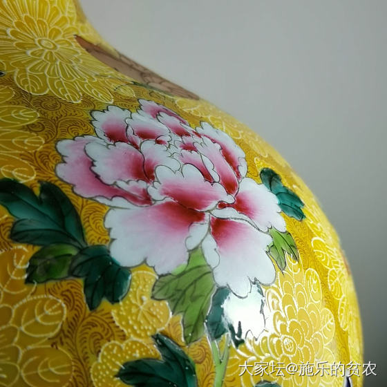 乾隆年制瓷器二件比对_收藏