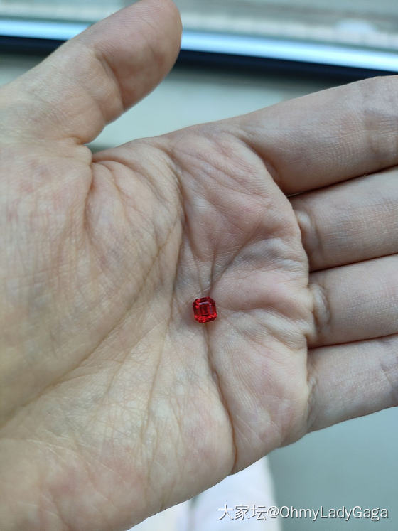 好可爱（*/∇＼*）_尖晶石