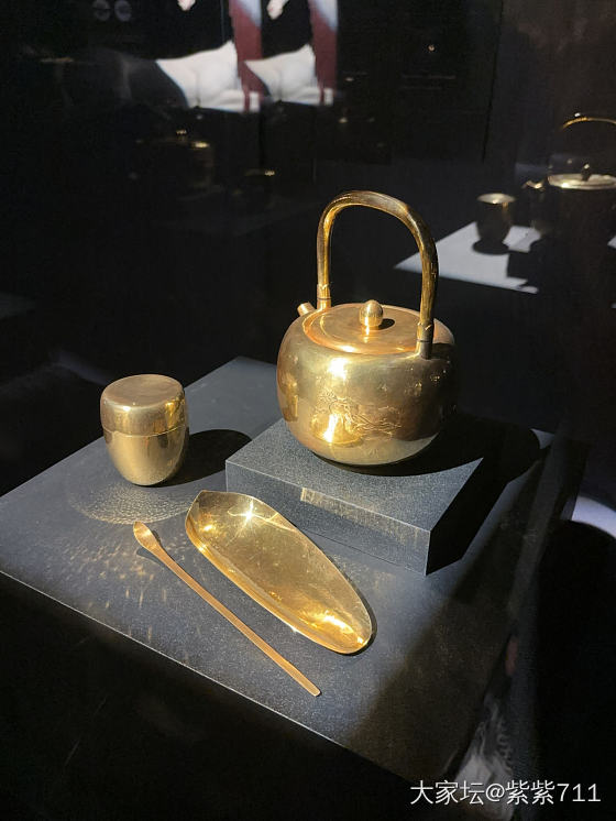 跟着坛友的步伐去城隍庙看展_展会金