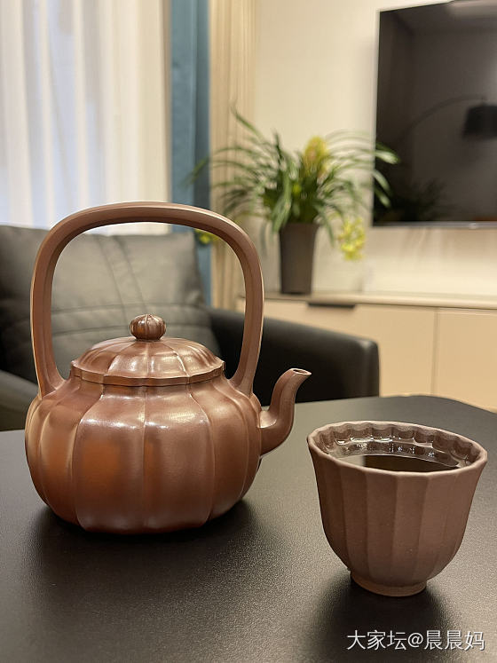 呃……今天该泡谁？要不，西施？_茶具