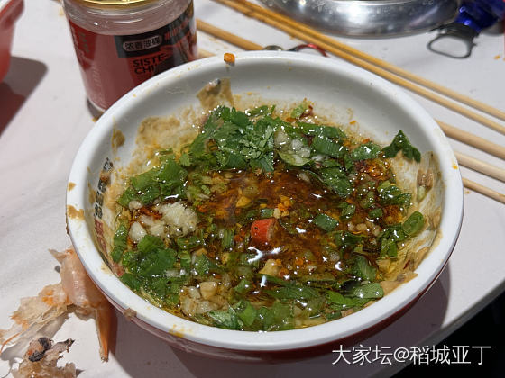 晚上我弟请吃宏姐串串香，感觉味道还行，_美食生活