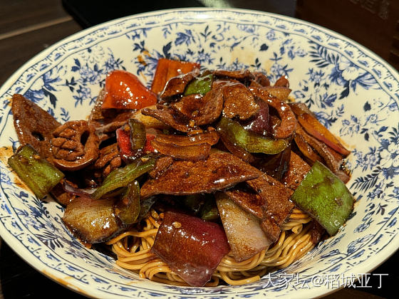 晚上自己去吃阿大排挡（哈尔滨金安国际店）_美食生活