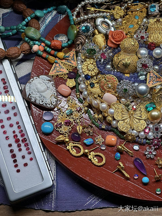 2024年终总结_彩色宝石金