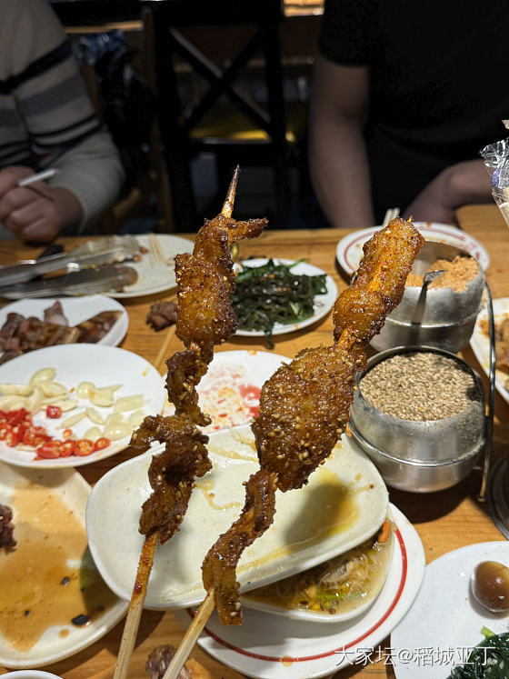 晚上亲戚请客去吃自助餐。去吃的的一头牛自助烤肉_美食生活