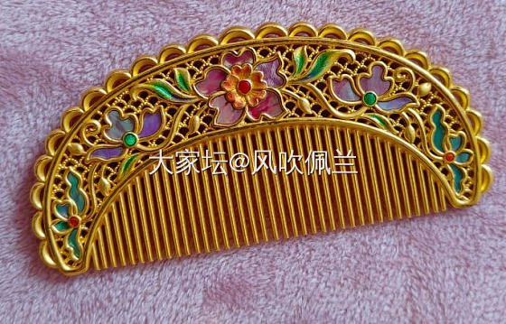 这周买了点发饰和梳子_头饰金
