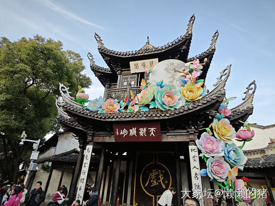 今天惠山古镇挤爆了_旅游