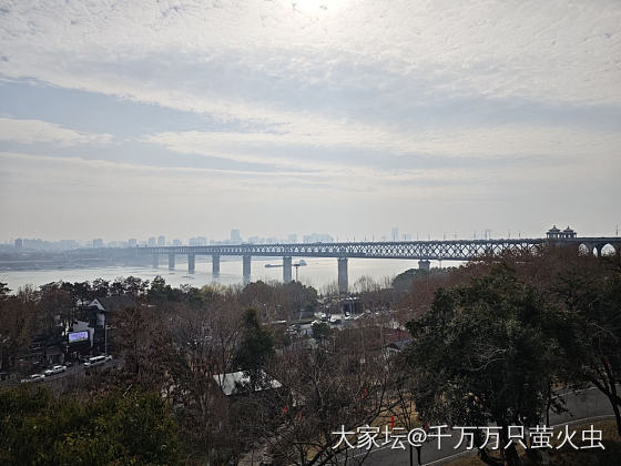 在城市的街头走一走噢噢噢噢_旅游