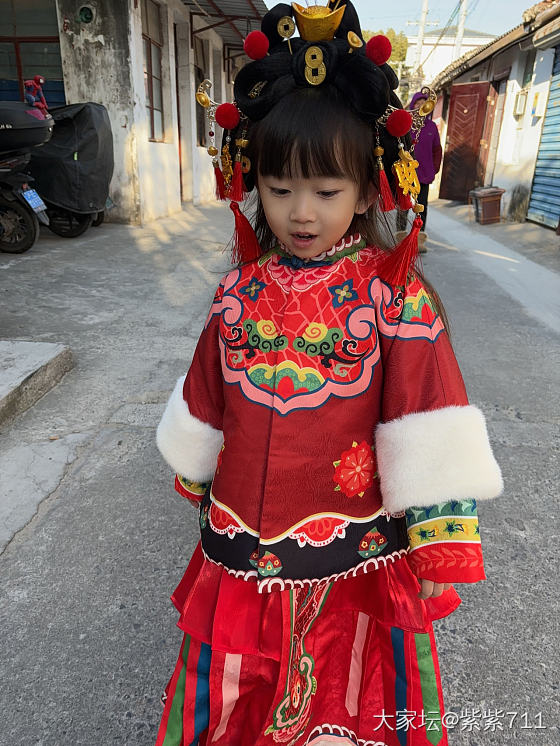 大年初一给大家拜年啦～_幼儿节日