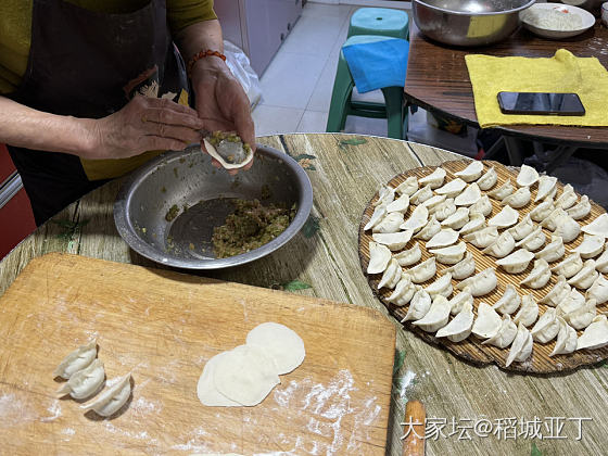 感觉我家的年夜饭有点太普通了😂_美食生活