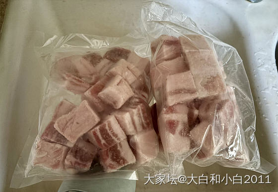 请教各位美食达人，东北酸菜油滓了饺子馅需要加生肉吗？还是全用油滓了？_美食