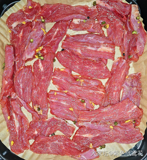 元宵节，晚上在亲戚家蹭了顿烤肉，喝了点小酒，美滋滋。_美食生活