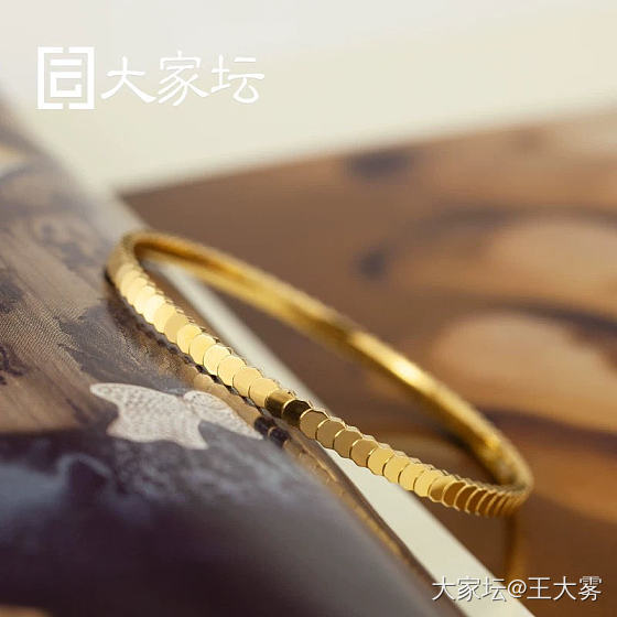 大家帮忙选一选_手镯金