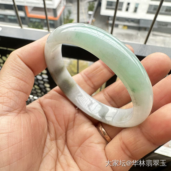 冰胶黄加绿贵妃手镯54mm_翡翠