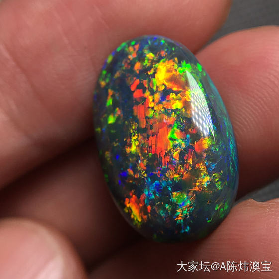 澳洲黑欧泊_彩色宝石