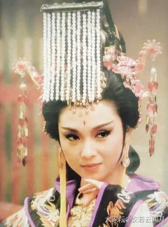 闲来无事，重温了黄日华版《天龙八部》感觉依然那么好看，连配角表演都可圈可点，说到..._娱乐八卦