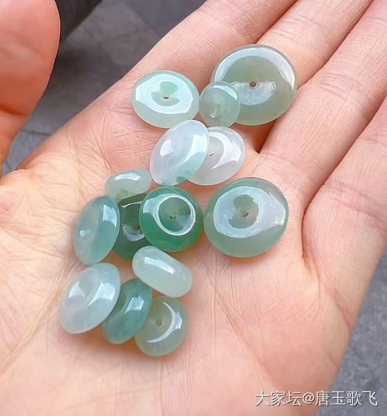 一些两位数又完整的平安扣_翡翠