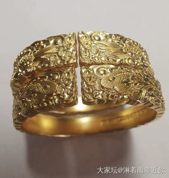喜欢小珍的凤镯，有出的么_金