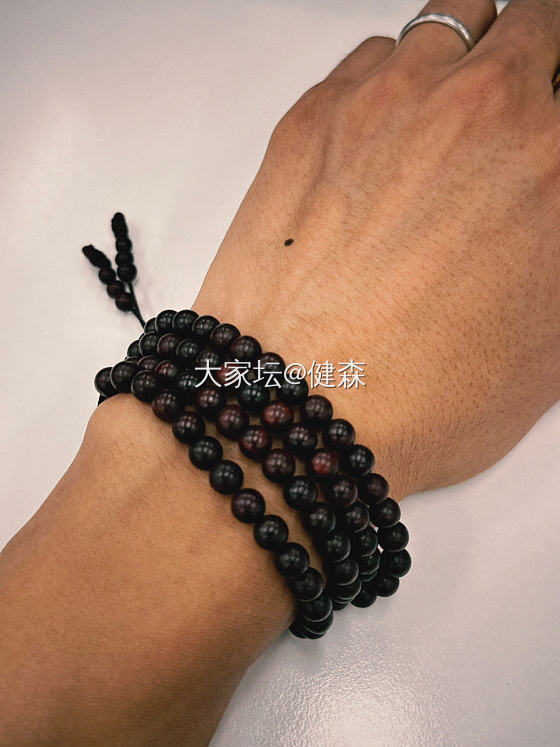 今日左手戴了啥_珠串木