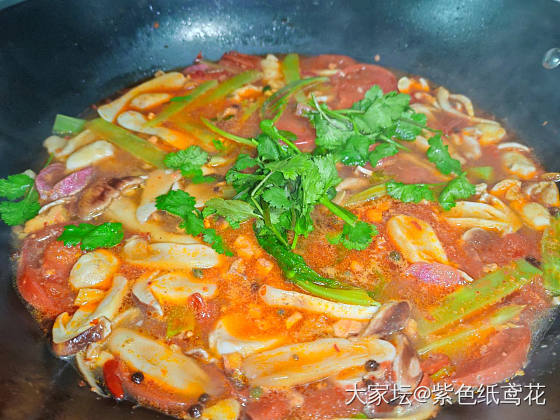 开心一刻：人均十元的菌汤牛肉。_美食