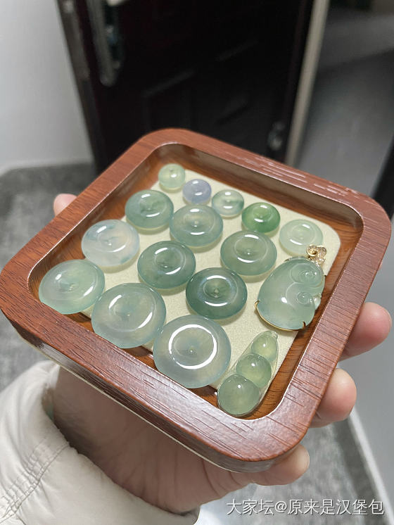 可以摆摊的节奏了哈哈哈哈_翡翠