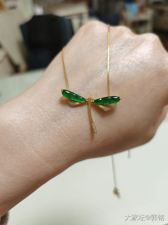 适合春天的胸针吊坠_金