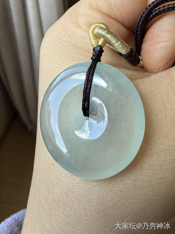 翡翠扣子留不留？_翡翠